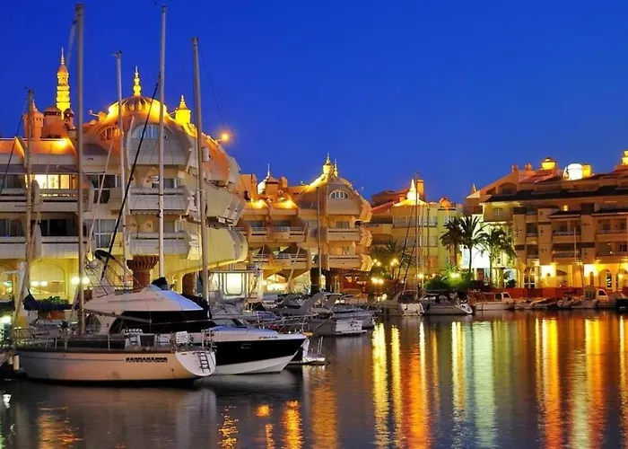 Puerto Marina Family